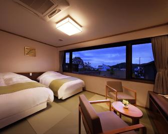 Ryokusuitei Katsuura Bekkan Suika - Katsuura - Bedroom