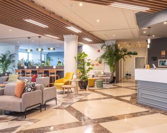 Holiday Inn Algarve Albufeira By IHG - Albufeira - Lobby