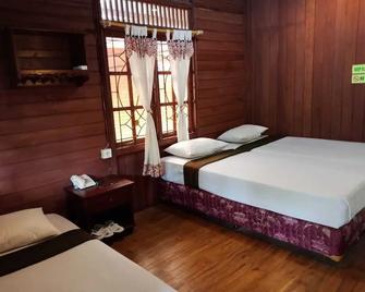 Green Valley Resort Bandungan - Bandungan - Schlafzimmer