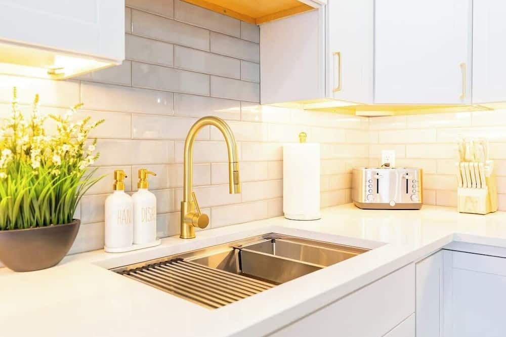 Luxury 2 Bed 2 Bath East Boston - בוסטון - מטבח