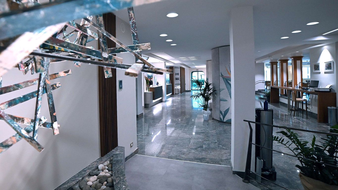 Best Western Grand Htl Guinigi