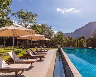Montania Lifestyle Hotel - Khlong Sok - בריכה