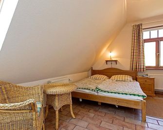 Ferienhaussiedlung Strandperlen Buchenhof 1a (Haustyp IV) - Wustrow (Darss) - Schlafzimmer