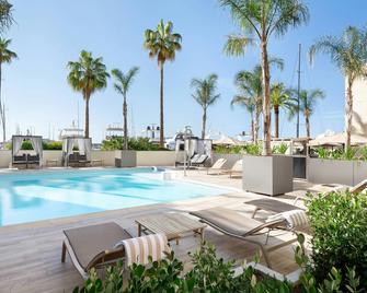 Riviera Marriott Hotel La Porte de Monaco - Cap-d’Ail - Piscina