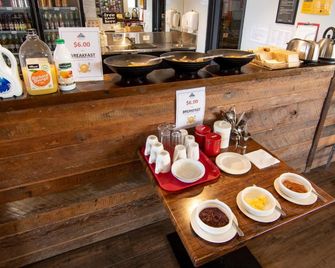 Urbanz - Κράισττσερτς - Μπουφές