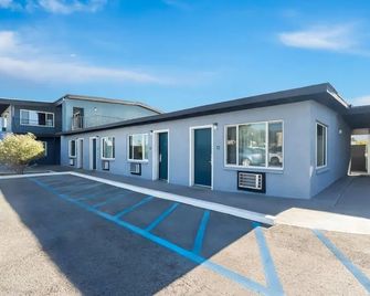 Suburban Studios Ridgecrest near China Lake Naval Station - Ridgecrest - Bâtiment