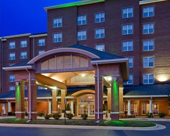 Holiday Inn Chantilly - Dulles Arpt Area by IHG - Chantilly - Gebouw