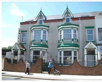 The York House Hotel - Hartlepool - Building