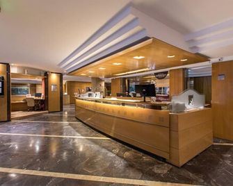 Hotel Solans Riviera - Rosario - Front desk
