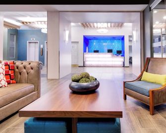 Fairfield Inn & Suites by Marriott Charlotte Uptown - Charlotte - Aula