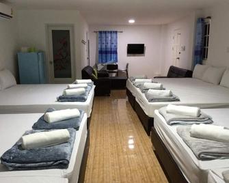 River&Mountain Resort - Nakhon Nayok - Habitación