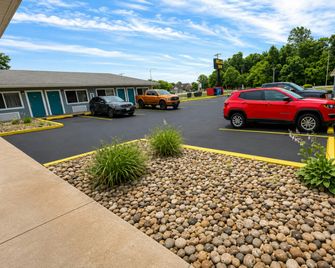 Relax Inn Dover Near Speedway - 多佛 - 建築