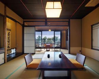 Izu Kogen Onsen Oyado Uchiyama - Itō - Dining room