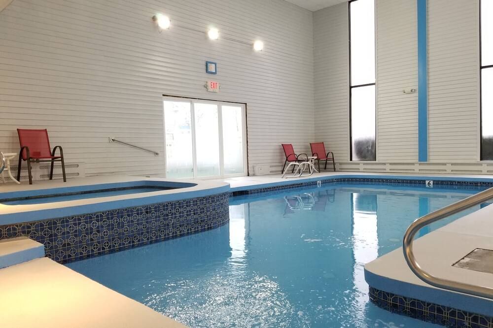 Hampton Village Inn - Hampton - Pool