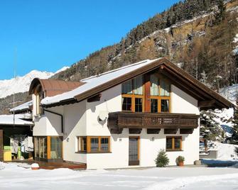 Apartment Appartment Wildmoos-2 by Interhome - Sölden - Gebäude