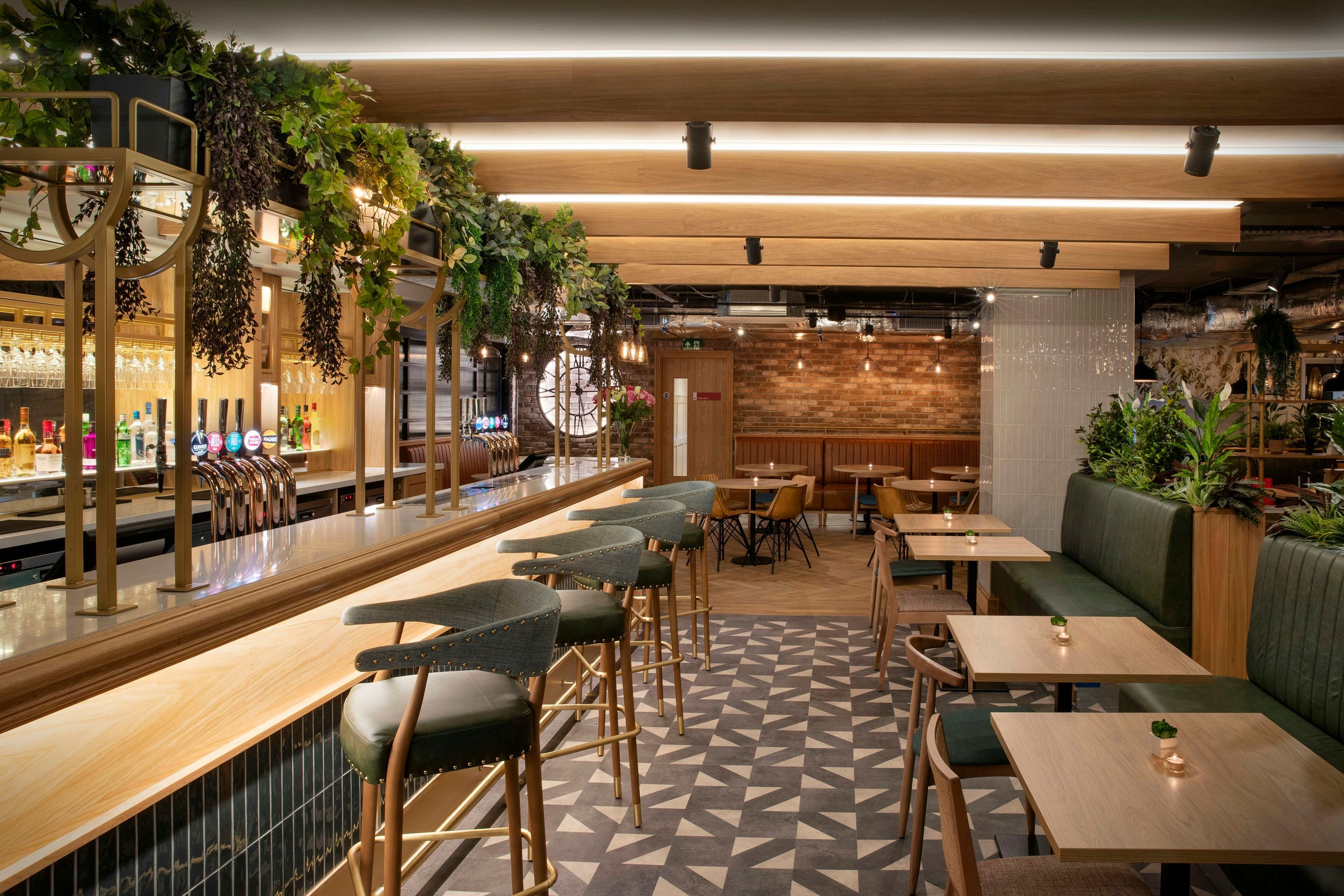 Leonardo Hotel Chester - צ'סטר - בר
