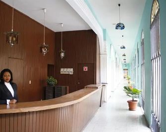 Islazul Plaza - Camagüey - Front desk