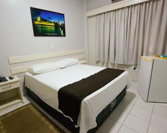 Nayru Hotel - Toledo - Ložnice