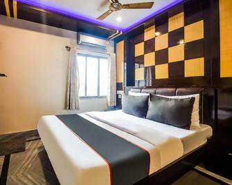 Super Collection O Meera International - Āsansol - Bedroom