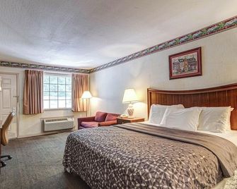 Northgate Inn by Townhouse Hattiesburg I-59 - Hattiesburg - Schlafzimmer