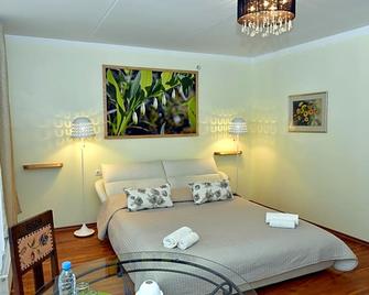 Valguma Pasaule - Smārde