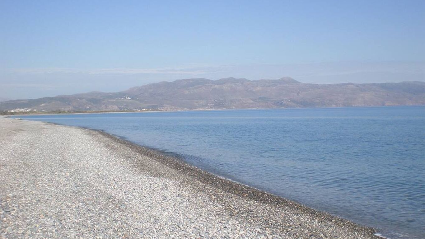 夏日旅館 - 普拉塔尼亞斯