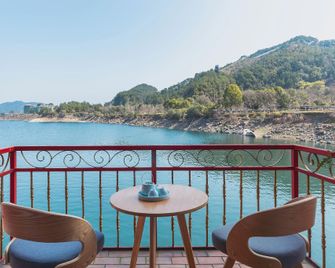 Qiandao Lakeview Houseboat Hotel & Resort - Huangshan - Balcón