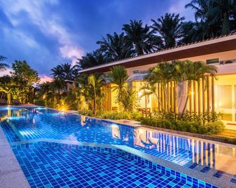 The Fong Krabi Resort - Krabi - Havuz