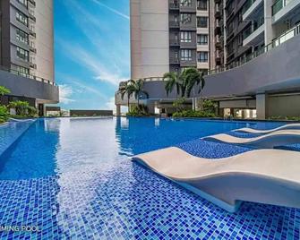 R&f Princess Cove Jb By Saffroncasa Jb - Johor Bahru - Piscina