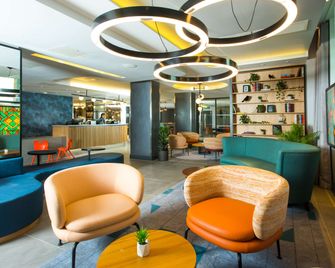 Hampton by Hilton London Park Royal - Londres - Sala de estar