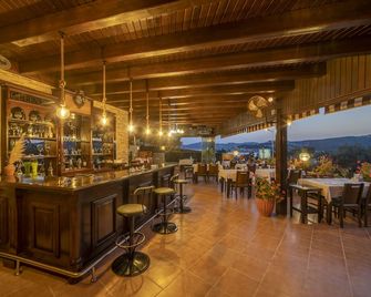 Queen Boutique Hotel - Bitez - Bar