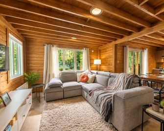 Scandinavian Bath - Game room - Havre Etchemin - Lac Etchemin - Living room