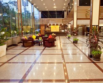Boutique Holiday Hotel - בנגקוק - לובי
