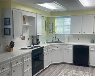 Relax At Our Baffin Bay Retreat On The Water - Riviera - Cocina