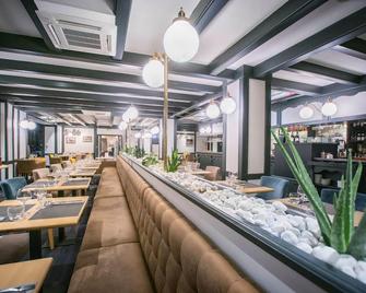 كيرياد ليموجيس سنتر - جار - أتريوم - ليموج - مطعم