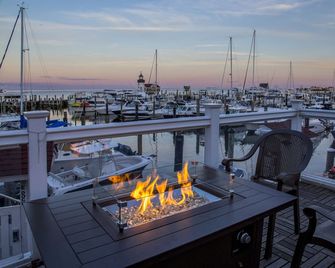Saybrook Point Resort & Marina - אולד סייברוק - מרפסת