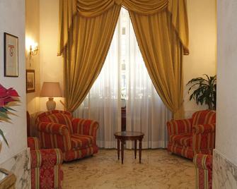 Hotel Pace Helvezia - Rome - Living room