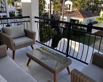 Magnolia on Hope Townhouse at Hope Island Queensland - Hope Island - Balcony