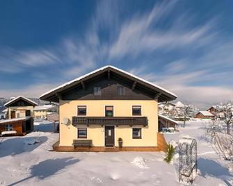 Innradweg - Angath - Building