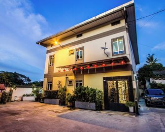 Value Inn Homestay by uBook - Butterworth - Gebäude