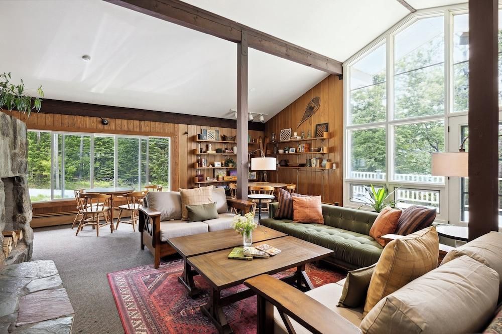 Mountaineer Inn - Dover - Lounge