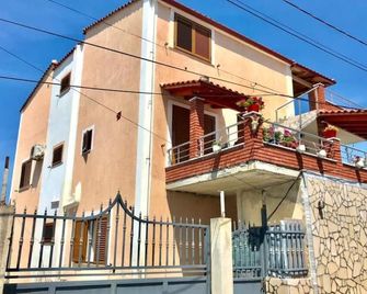 Arlind's Apartaments - Vlorë - Building