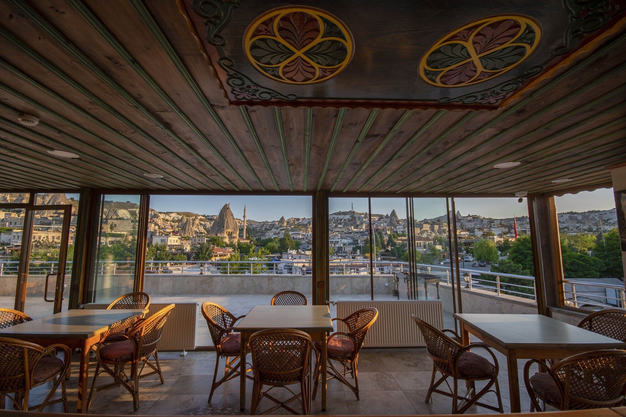 Termessos Hotel - גורמה - מרפסת