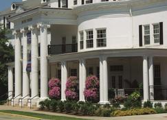 Historic Boone Tavern Hotel And Restaurant - Береа - Здание