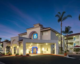 Motel 6 Ventura South - Ventura - Edificio
