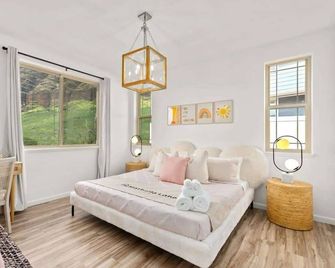 Marbella Lane - 3BR w amazing MT and Ocean Vistas - Waianae