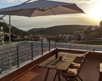 Lovelystay - Sesimbra 3bdr Apartment W/Terrace - Sesimbra - Balkon