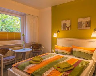 Double Room - No. 10 - Pension Haus Brückner - Wildemann - Schlafzimmer