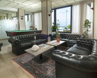 Hotel Napoleon - גביצ'ה מארה - טרקלין