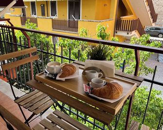 Oltremare rooms Agropoli - Agropoli - Balkong